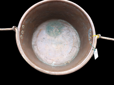 A Nice vintage copper pot with handle over, in good condition and suitable as a decorative item. Height approx 30cm, Diameter approx 55cm REF NWK7825-10 £295