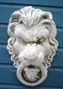 Lion Spouting Wall Mask